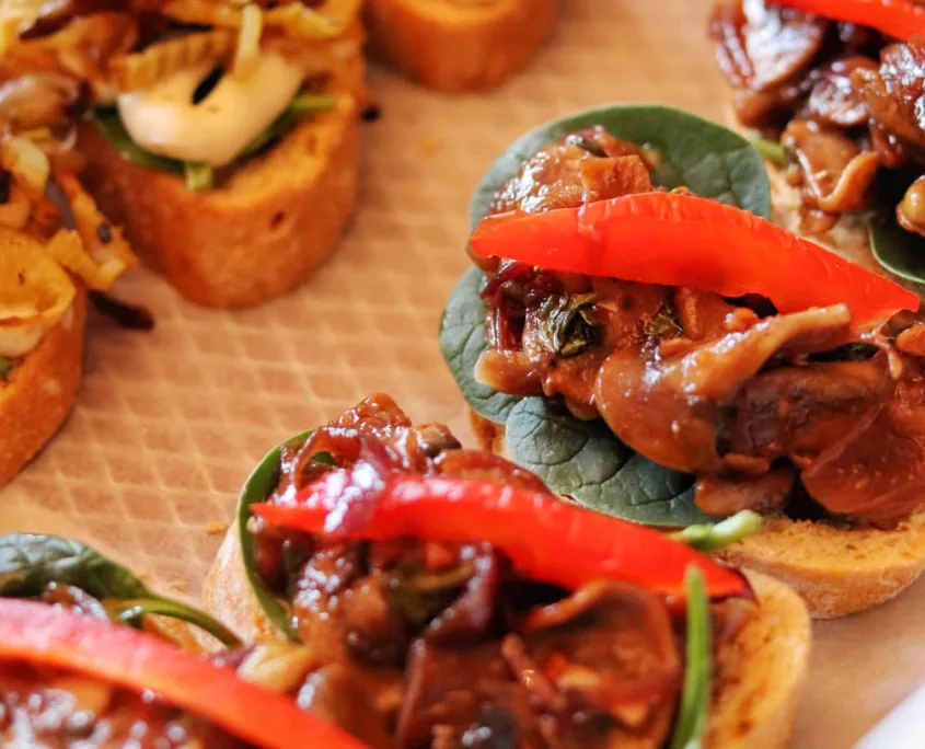 Tiborna op geroosterd brood van Nanana’s Kitchen