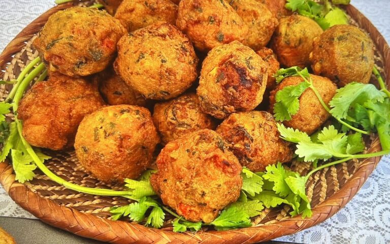 Badjias, Afrikaanse falafel, met verse koriander
